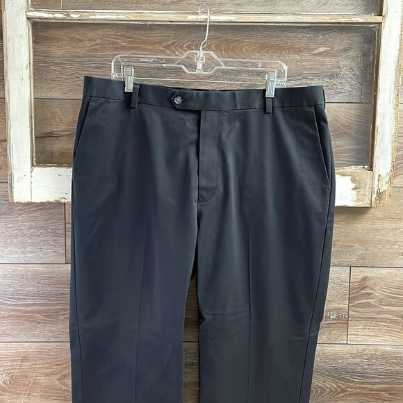 Roundtree and Yorke Men’s Dress Pants, Size 38 x 29, Black - Picture 2 of 6